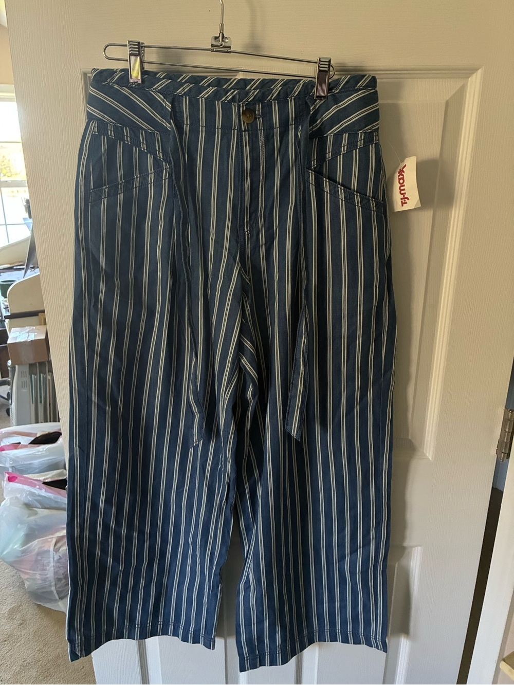 American Eagle Outfitters Navy & White Striped Wide-Leg Pants